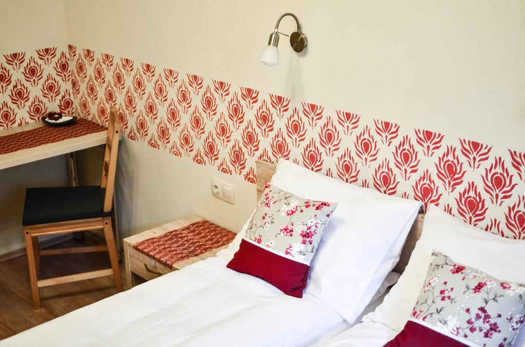 Páva Apartmanház Makó Exterior foto