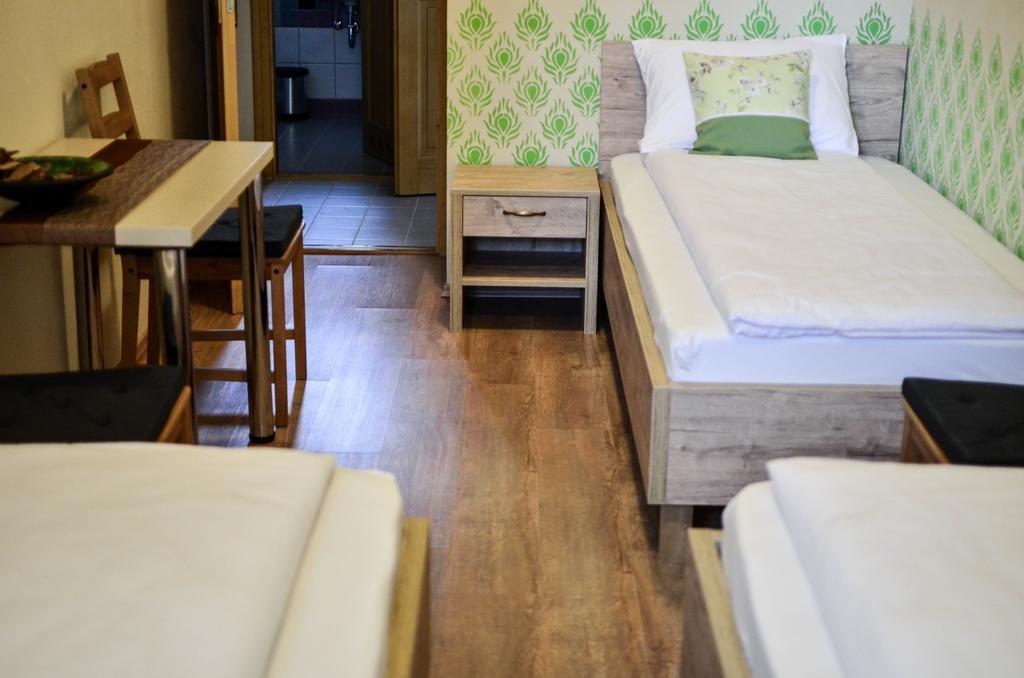 Páva Apartmanház Makó Exterior foto