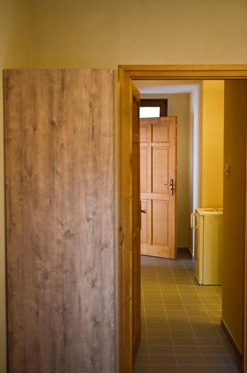 Páva Apartmanház Makó Exterior foto